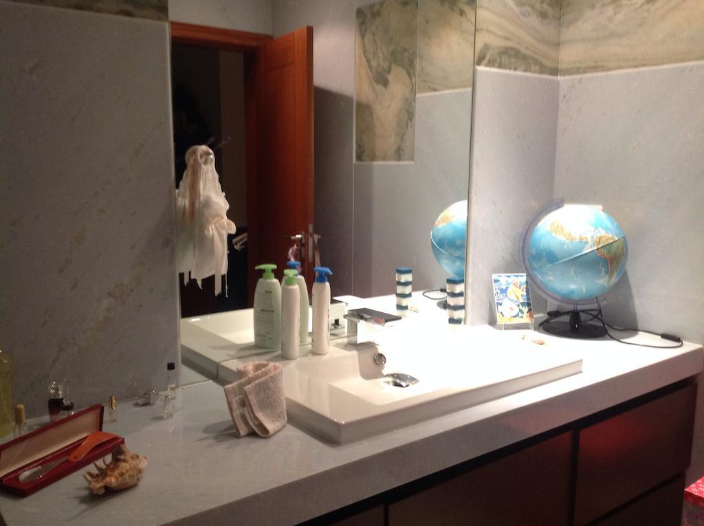 Canas Guest House In Lisbon Room photo